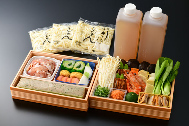 敬老の日の「うどん寄せ鍋2人前」と「松茸土瓶蒸しと秋の点心1人前」